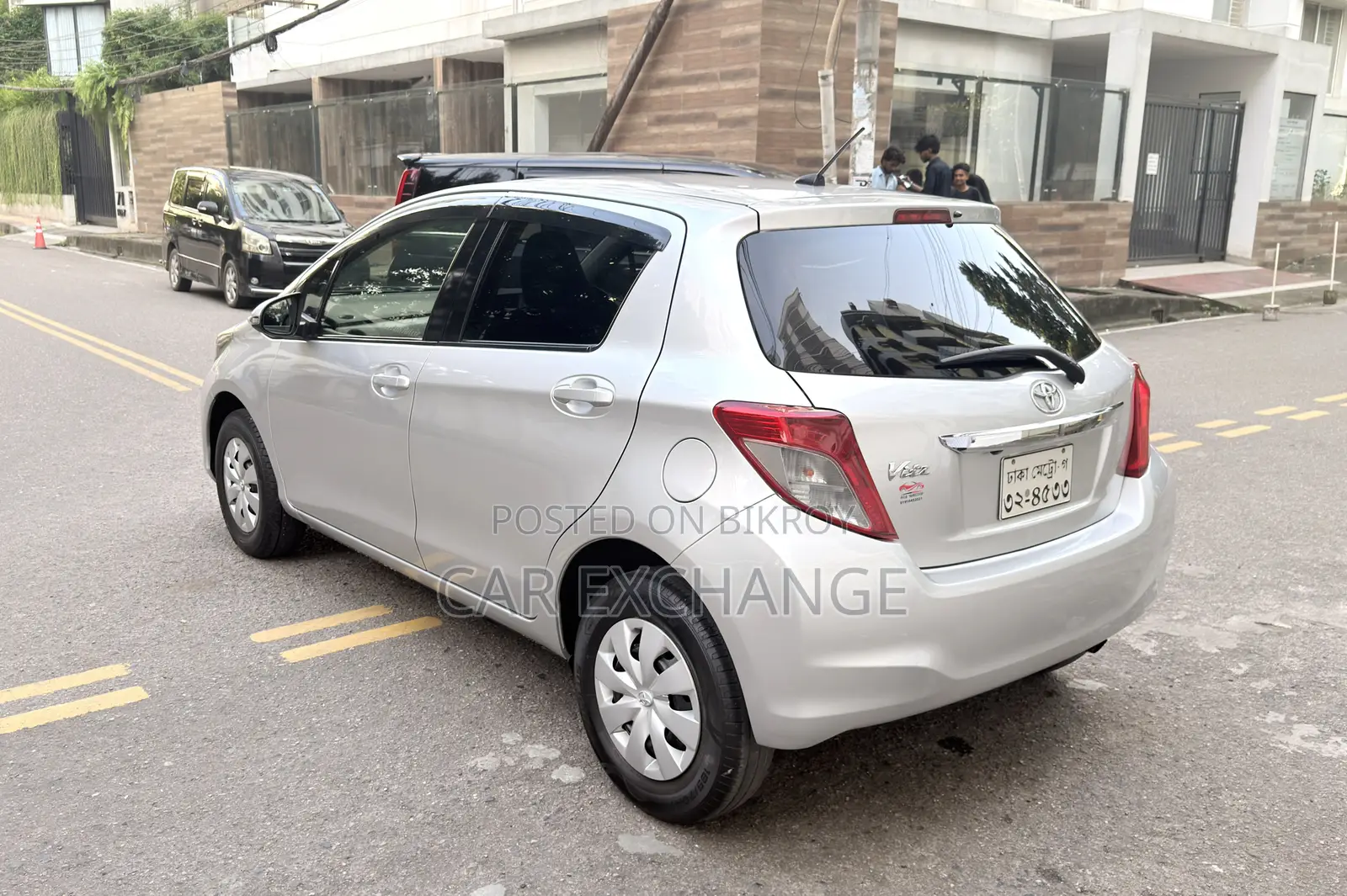Toyota Vitz 1.3 AWD 5dr 2012 Silver