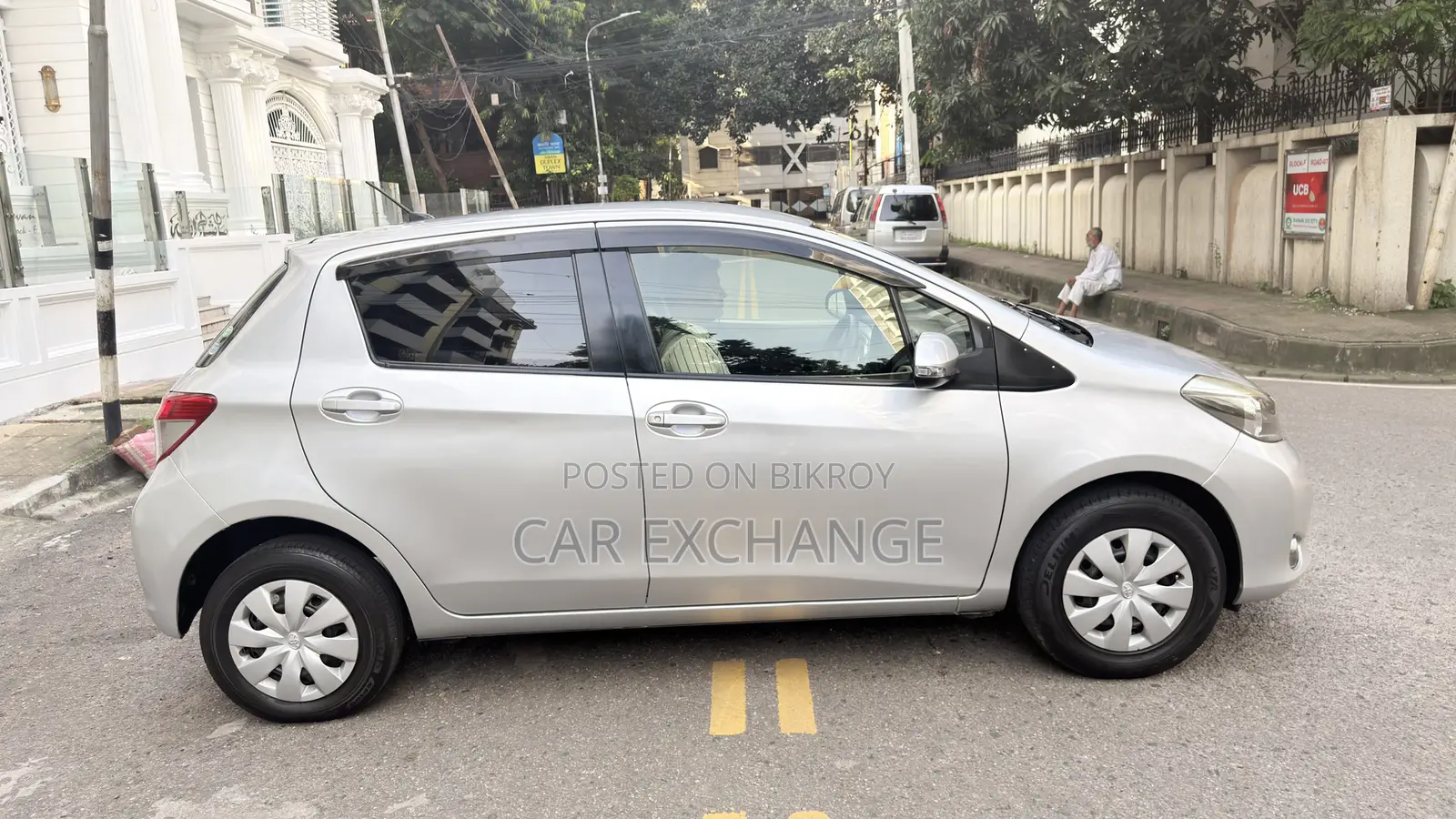 Toyota Vitz 1.3 AWD 5dr 2012 Silver