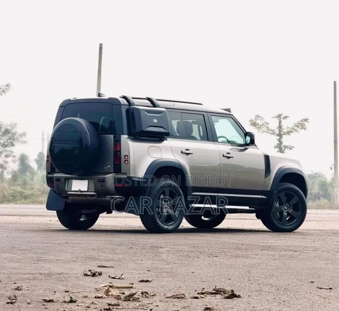 Land Rover Defender X-Dynamic SE 2023 Brown