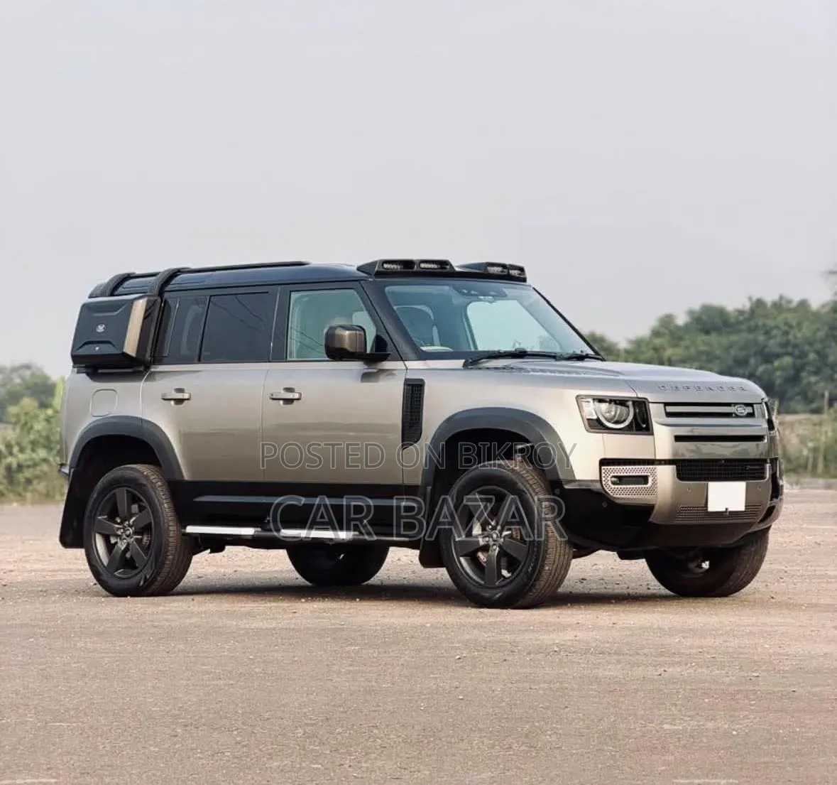 Land Rover Defender X-Dynamic SE 2023 Brown