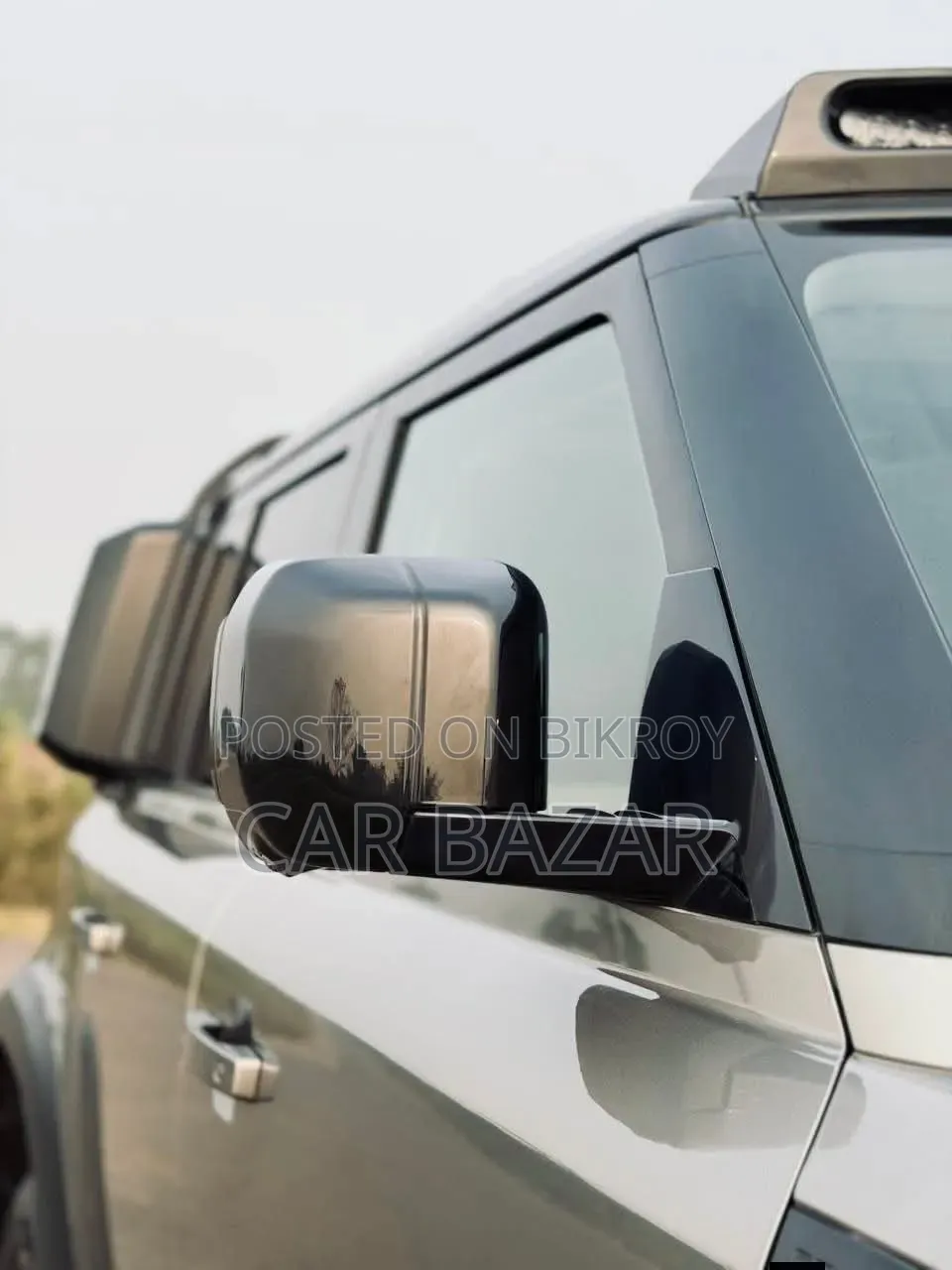 Land Rover Defender X-Dynamic SE 2023 Brown