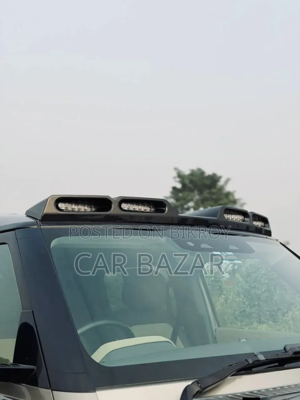 Land Rover Defender X-Dynamic SE 2023 Brown