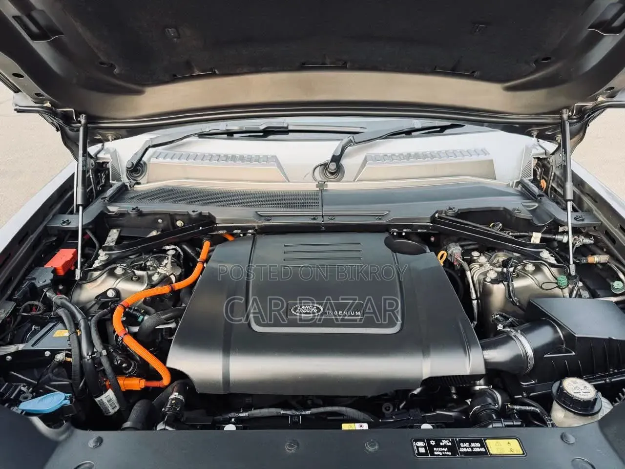 Land Rover Defender X-Dynamic SE 2023 Brown
