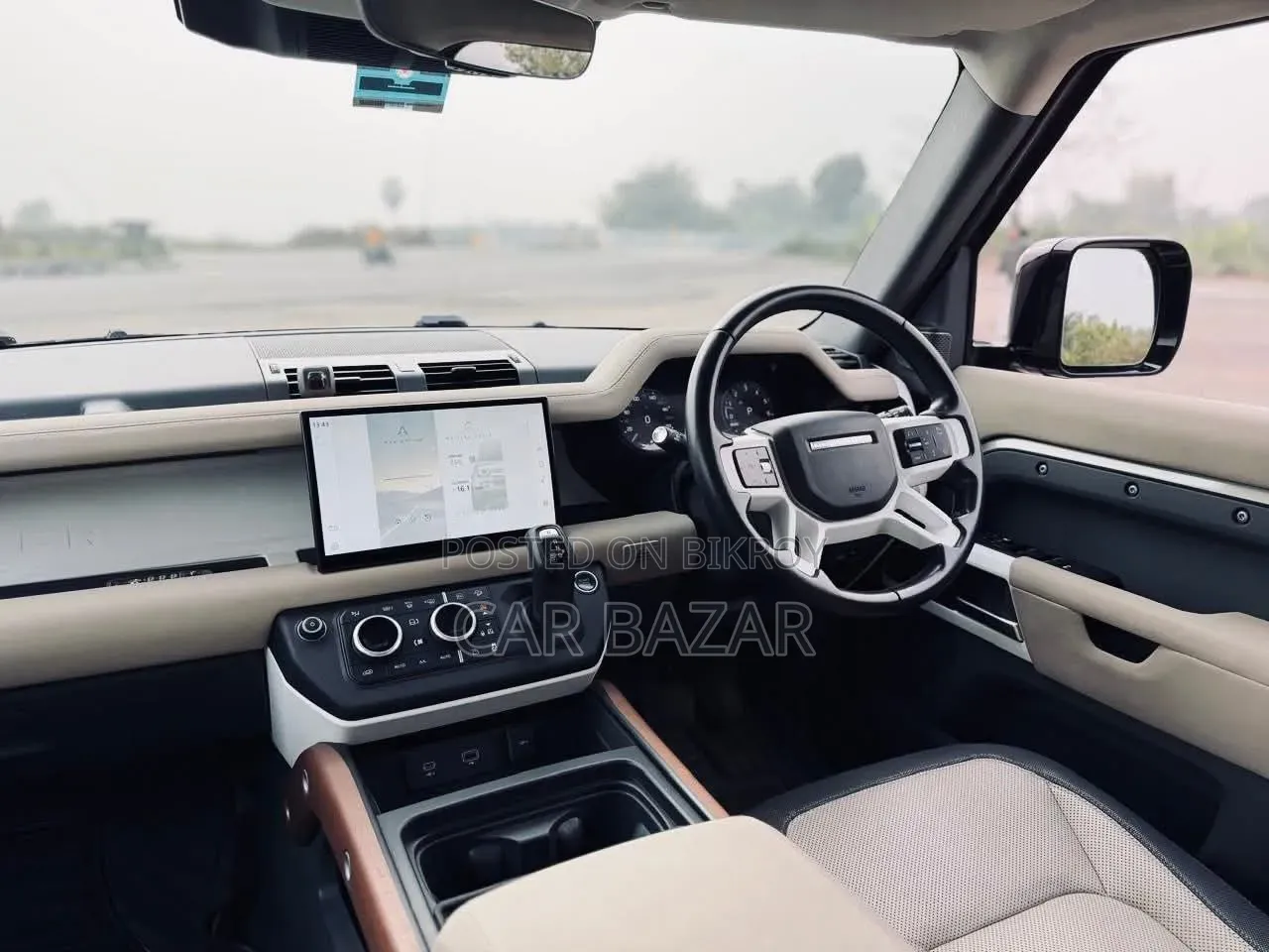 Land Rover Defender X-Dynamic SE 2023 Brown