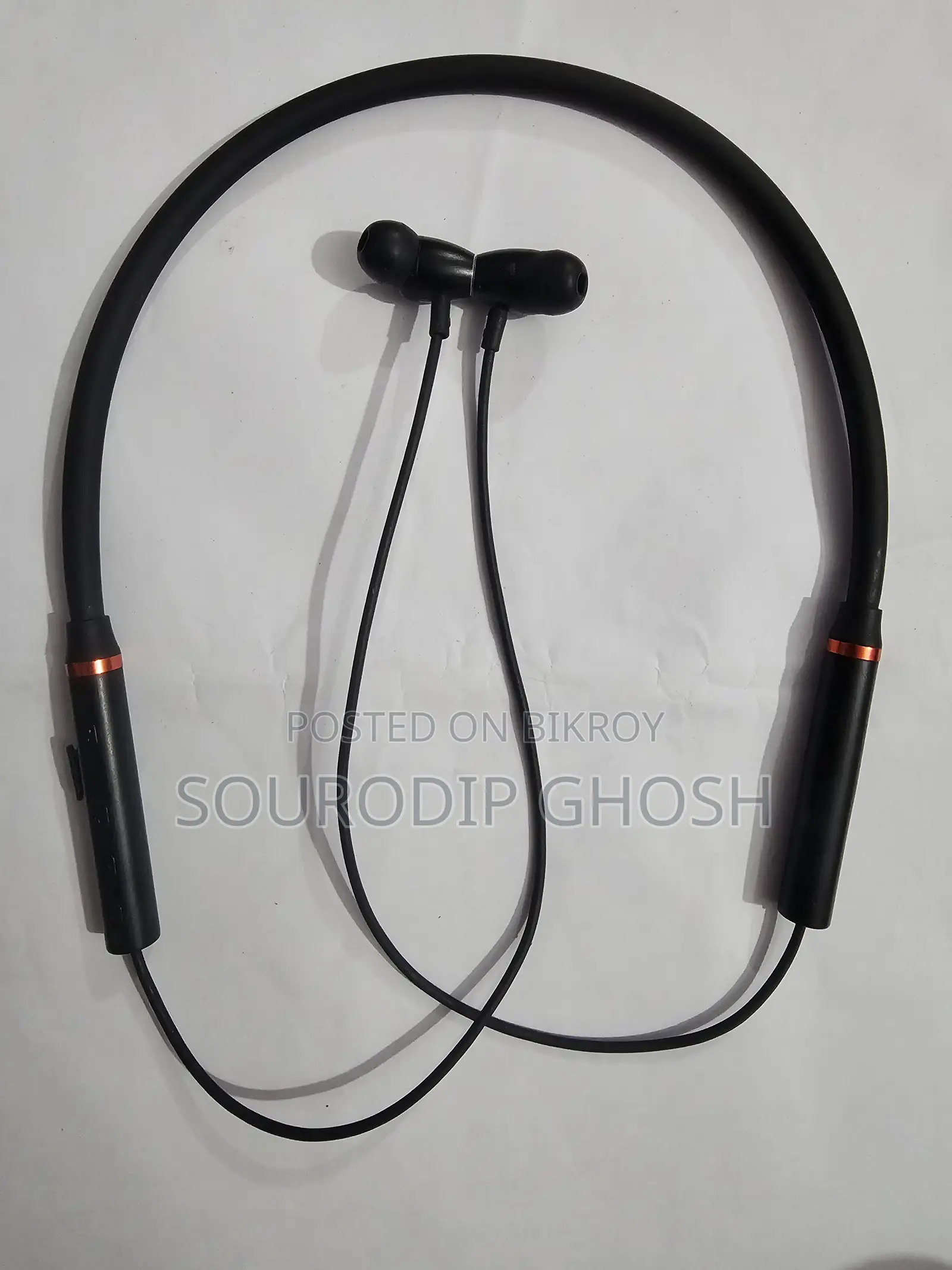 Lenovo HE05 Wireless in-Ear Neckband Earphones for Sell