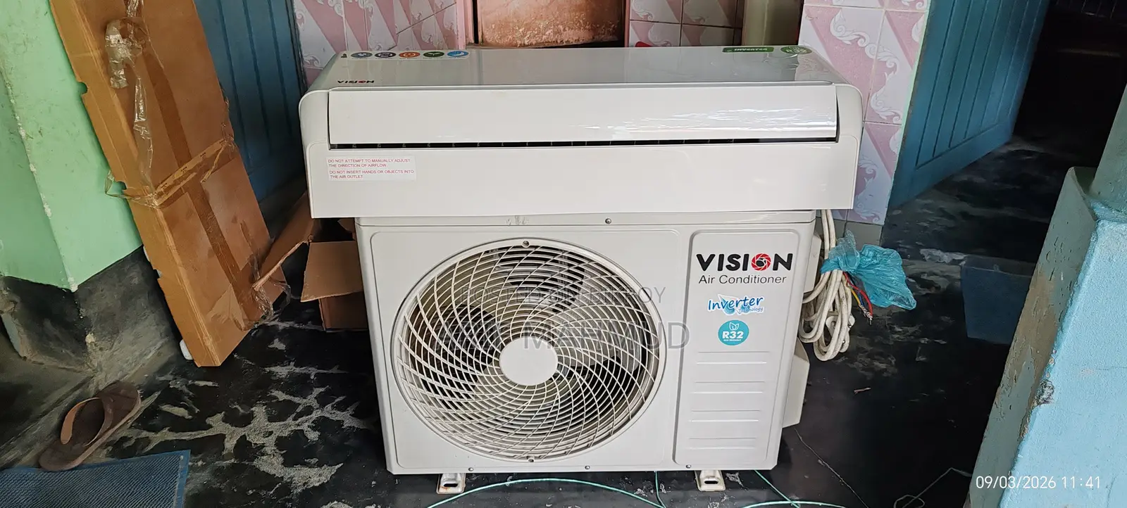 Vision AC. Model: R 32