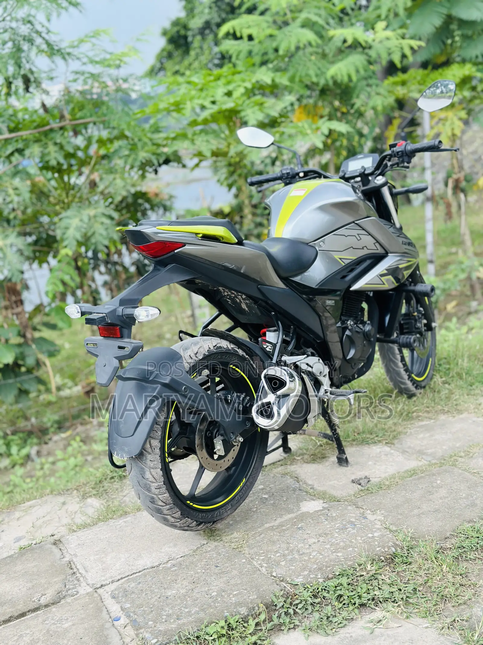Suzuki Gixxer 2026 Gray