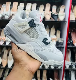 Jordan 4 Look Like New