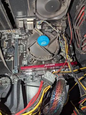 Gigabyte GA-H110MSTX-HD3-ZK 8GB Intel Core i5 SSD 256GB