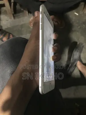 Apple iPhone 7 Plus 32 GB White