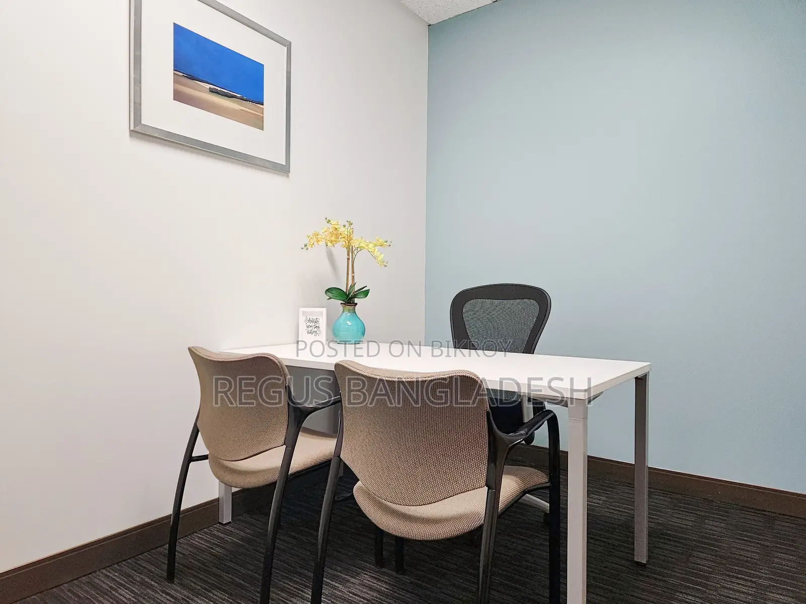 Furnished Office With Services in Regus, UTC Building