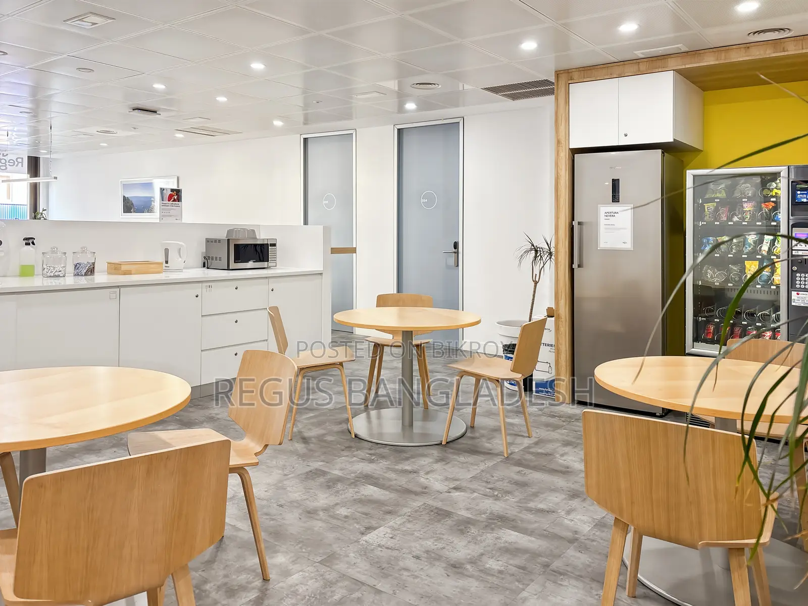 Furnished Office With Services in Regus, UTC Building