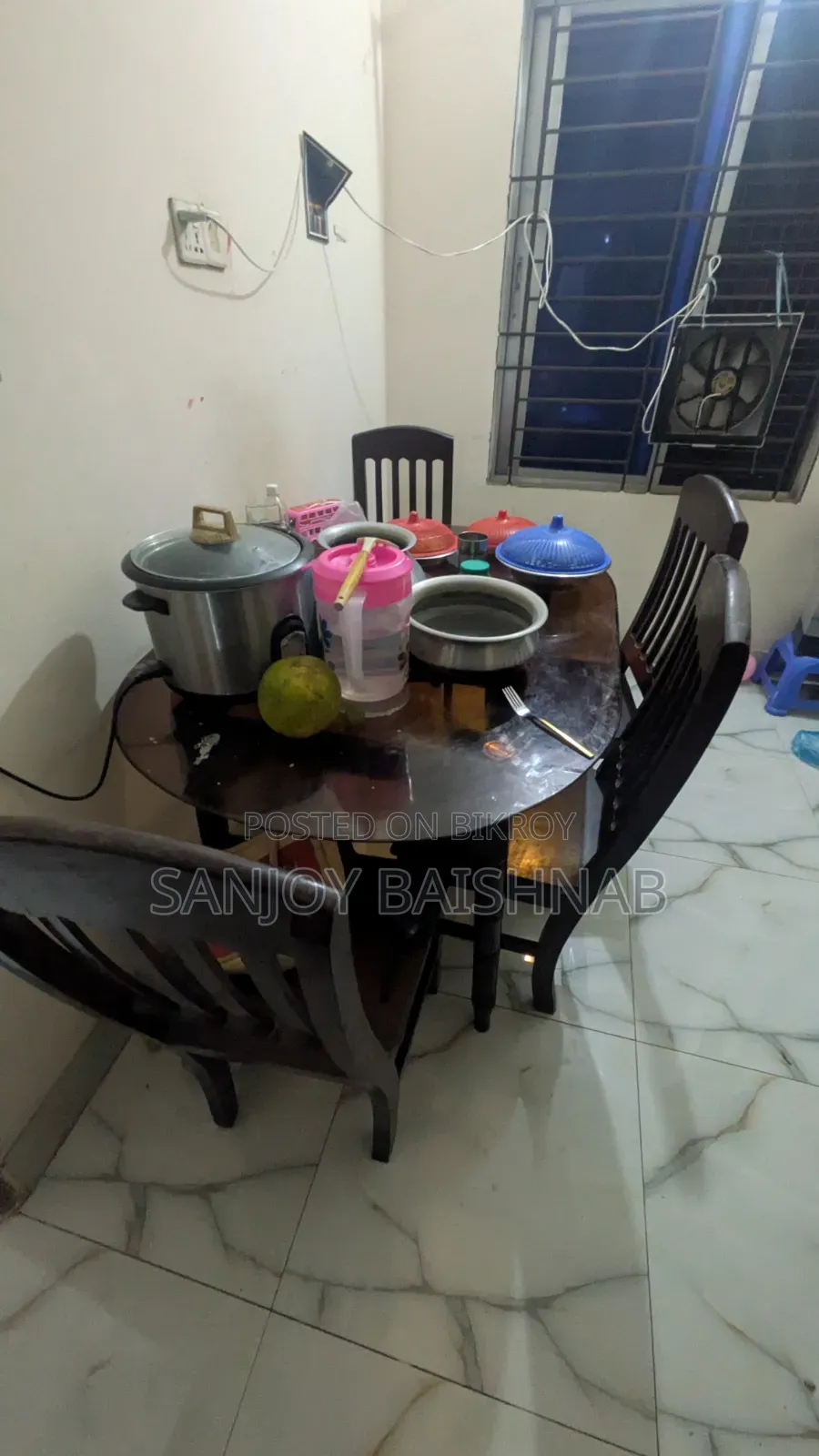 Daining Table