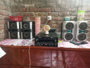 অরজিনাল জাহাজের, সনি ব্র্যান্ডের  সাউন্ড সিস্টেম