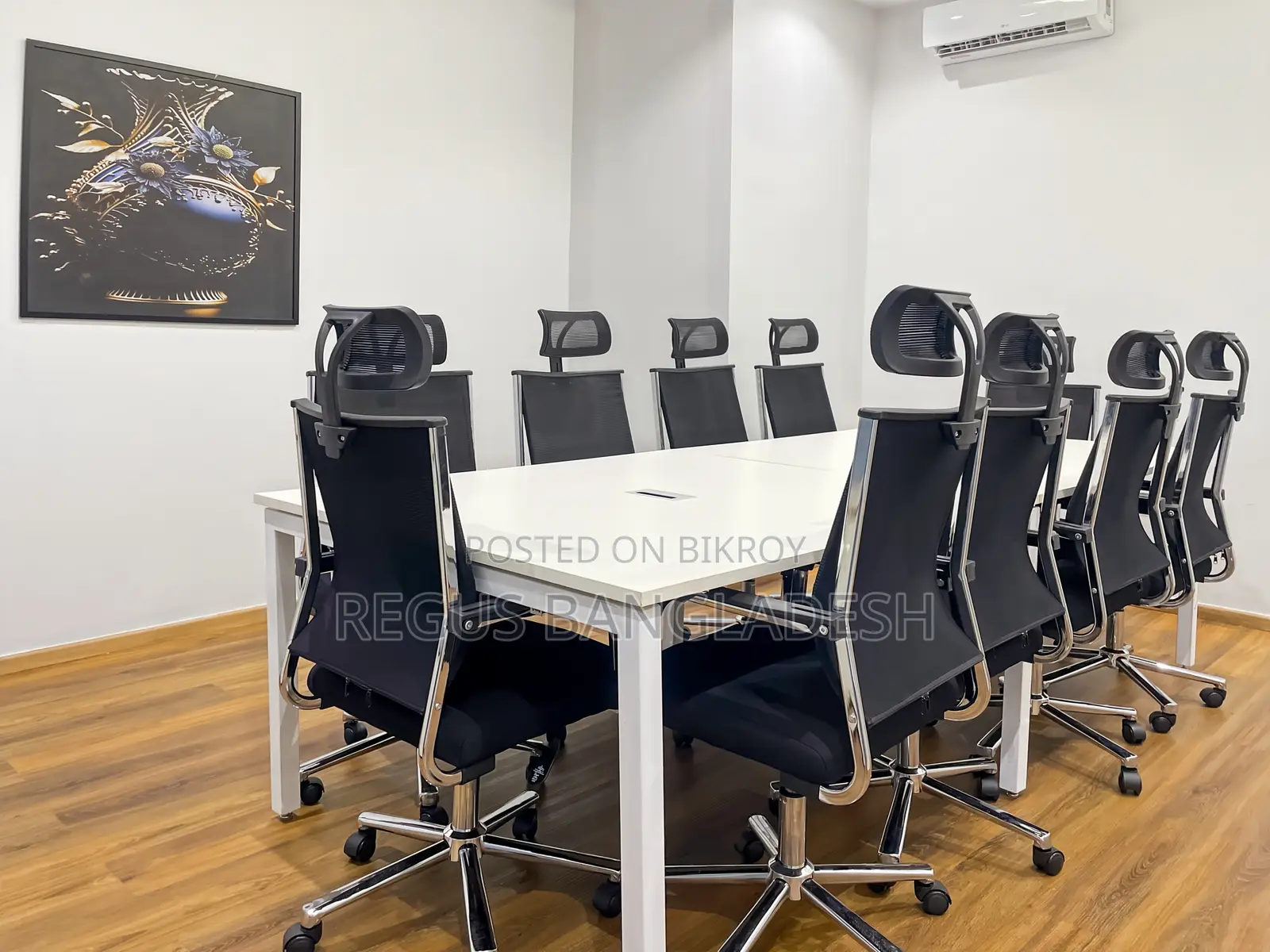 Secure Furnished Office Space in Regus, UTC Building