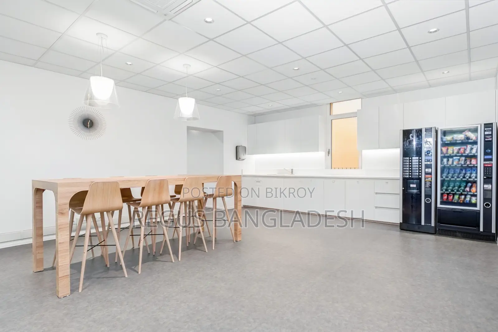 Secure Furnished Office Space in Regus, UTC Building