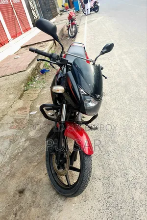 Bajaj Pulsar 150 2015 Red