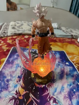 Goku Super Ultra Instrict Action Figure