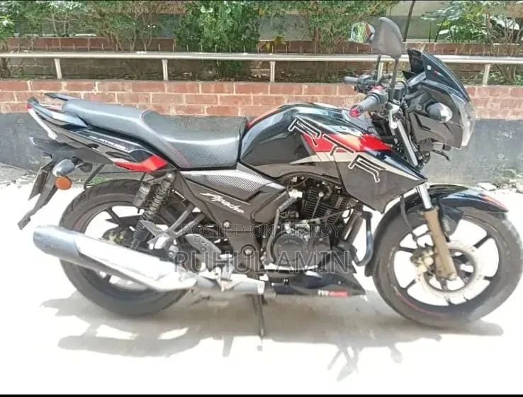 TVS Apache RTR 160 2V ABS 2022 Black