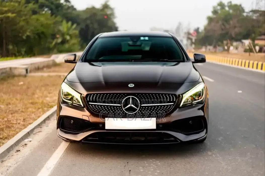 Mercedes-Benz CLA-Class CLA 180 Sedan 2018 Brown