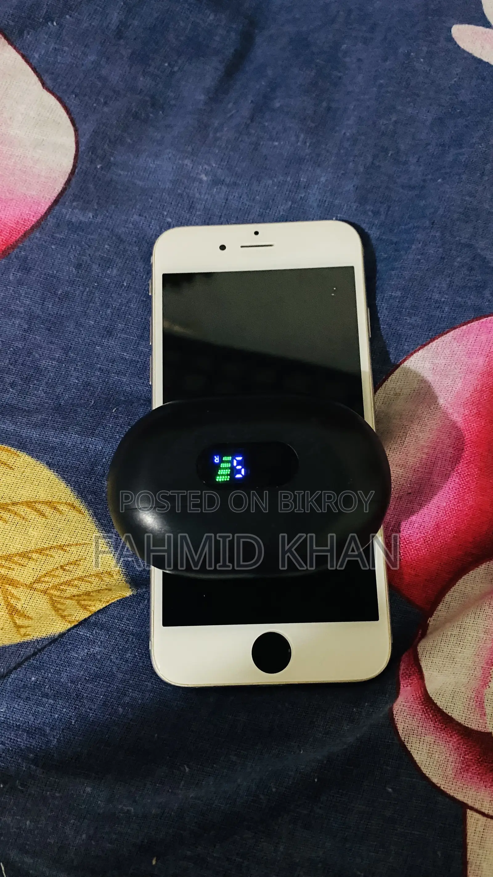 TWS Bluetooth Earbuds