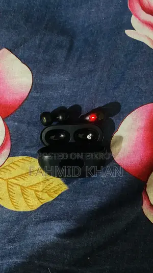 TWS Bluetooth Earbuds