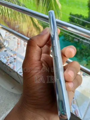 Samsung Galaxy S22 5G 256 GB White