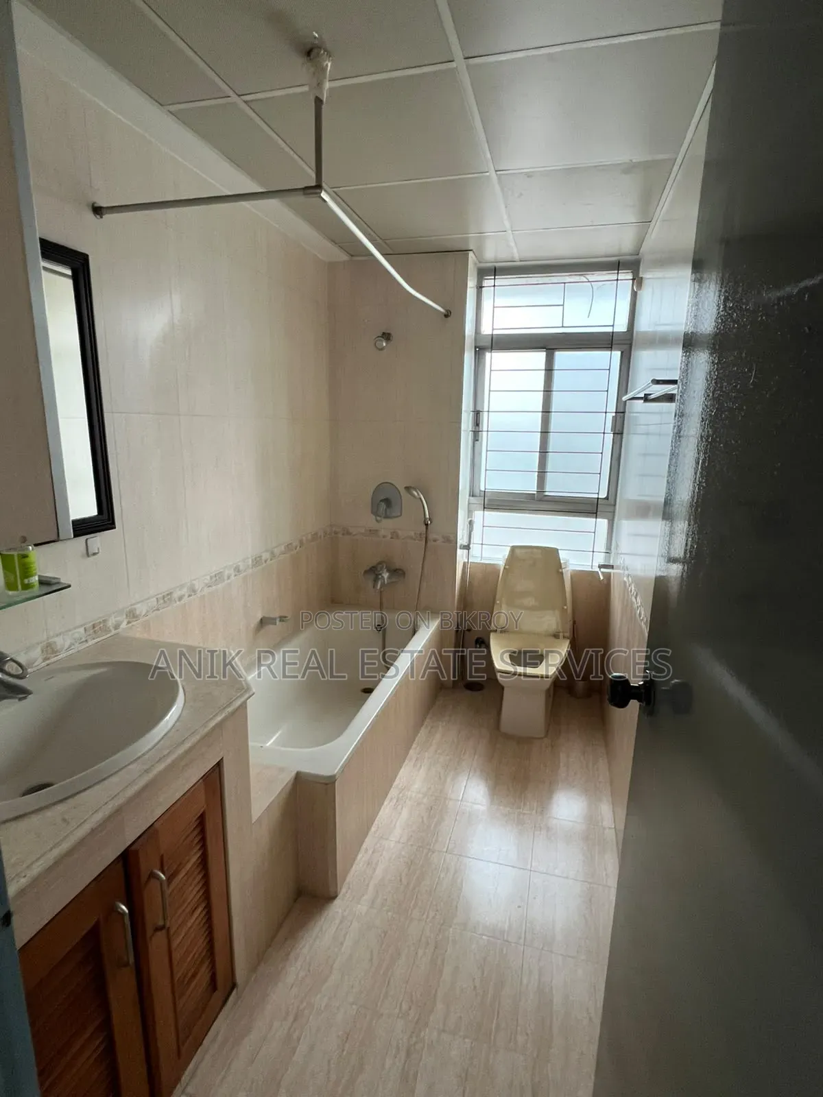 Furnished 3bdrm Apartment in Anik Real Estate, Banani for sale