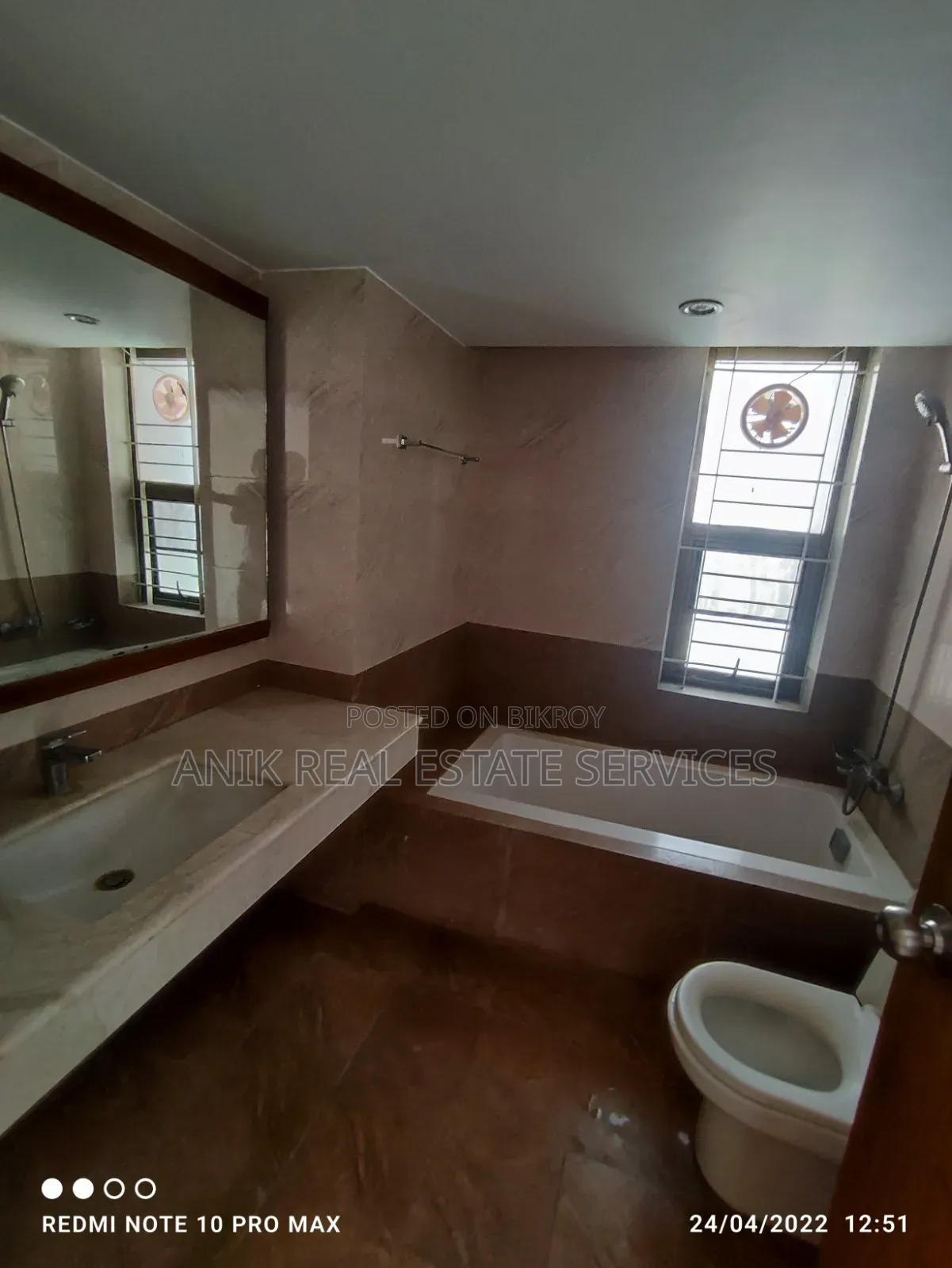 Furnished 3bdrm Apartment in Anik Real Estate, Banani for sale
