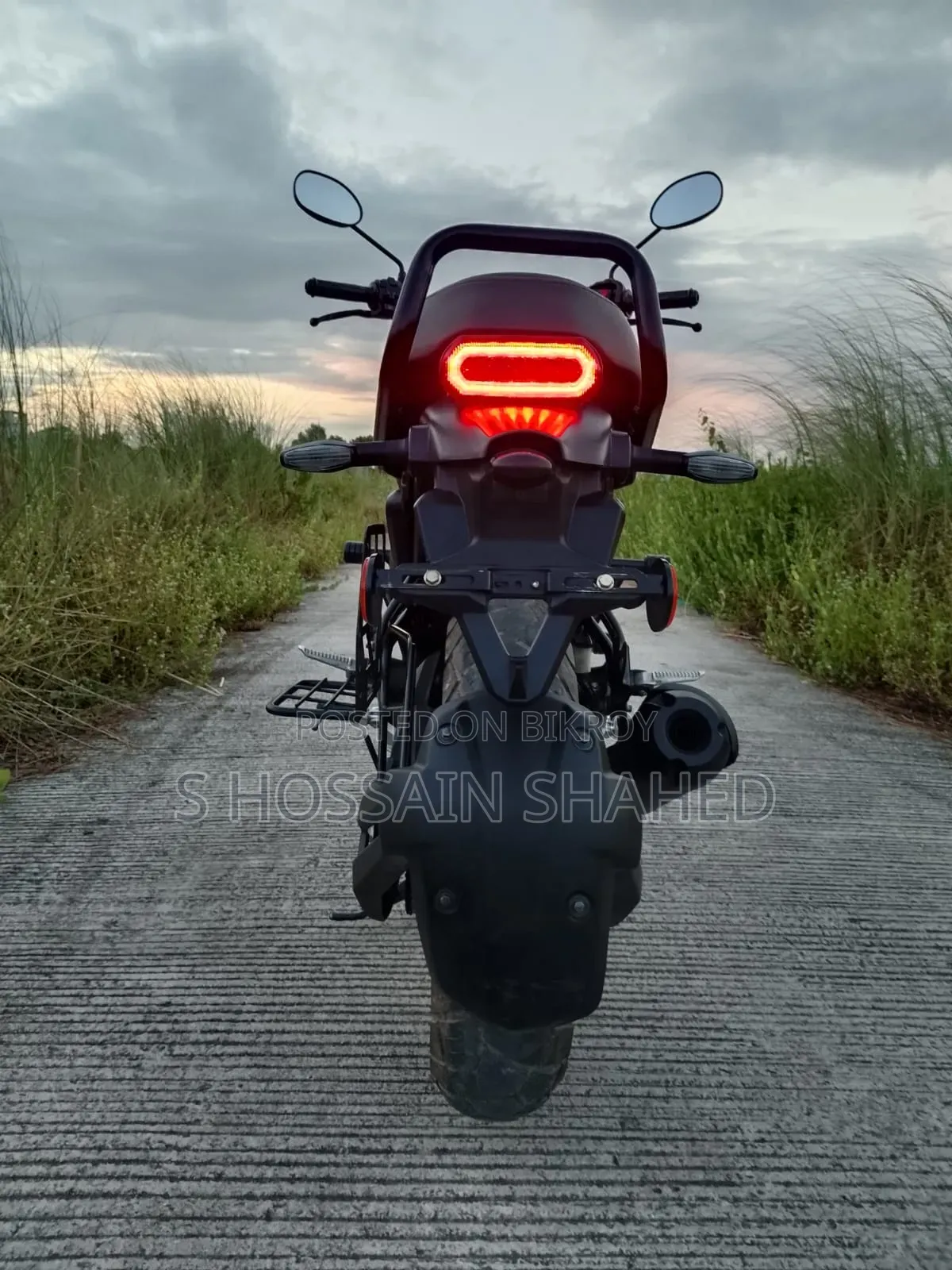 Yamaha FZ-X 2024 Gray