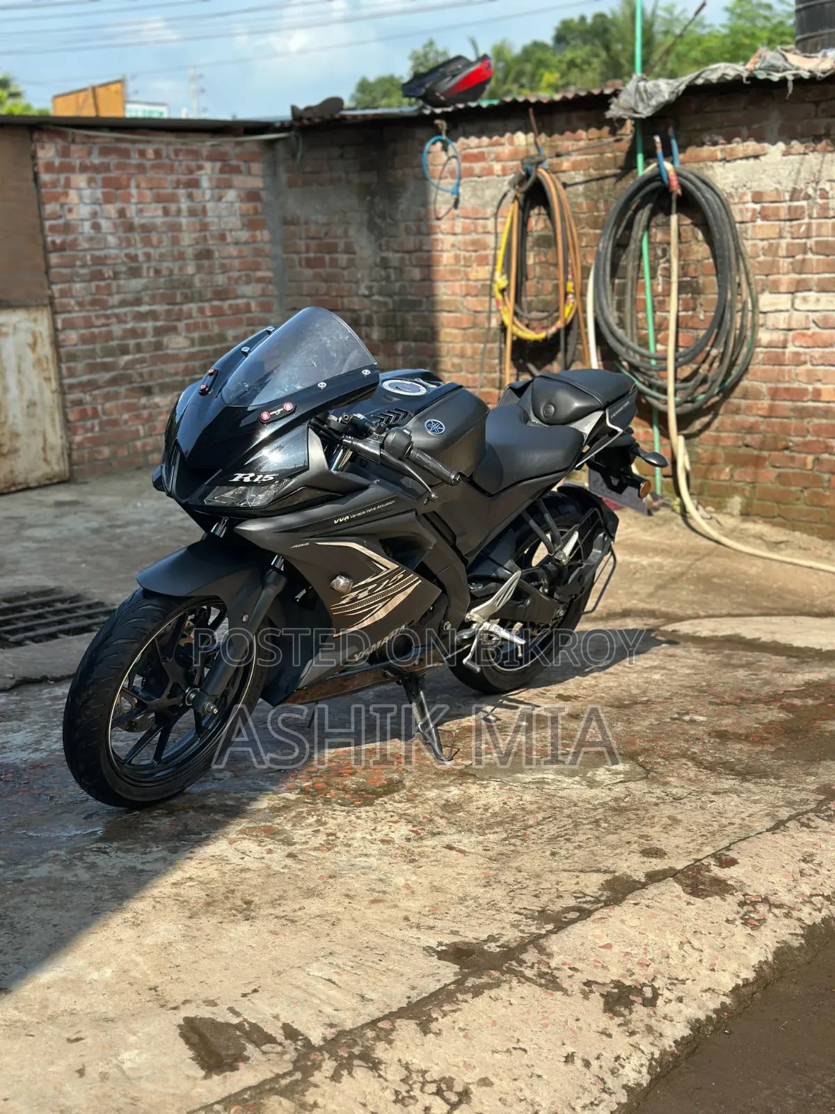 Yamaha R15 V3 2025 Black