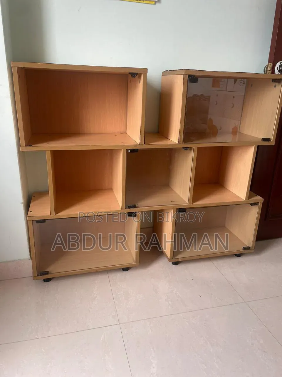 বইয়ের তাক/বুক শেল্ফ বা স্টাইলিশ শোকেস