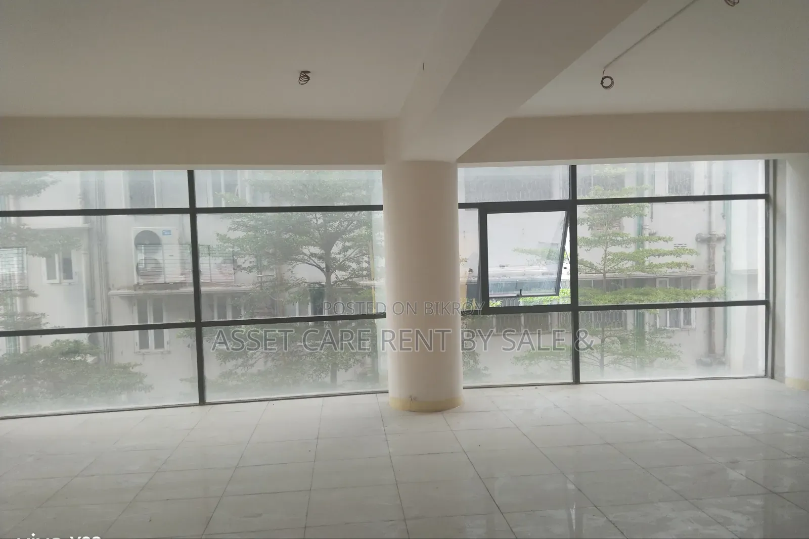 3710 SQF Commercial Speech Rent @ Gulshan-2 Circle
