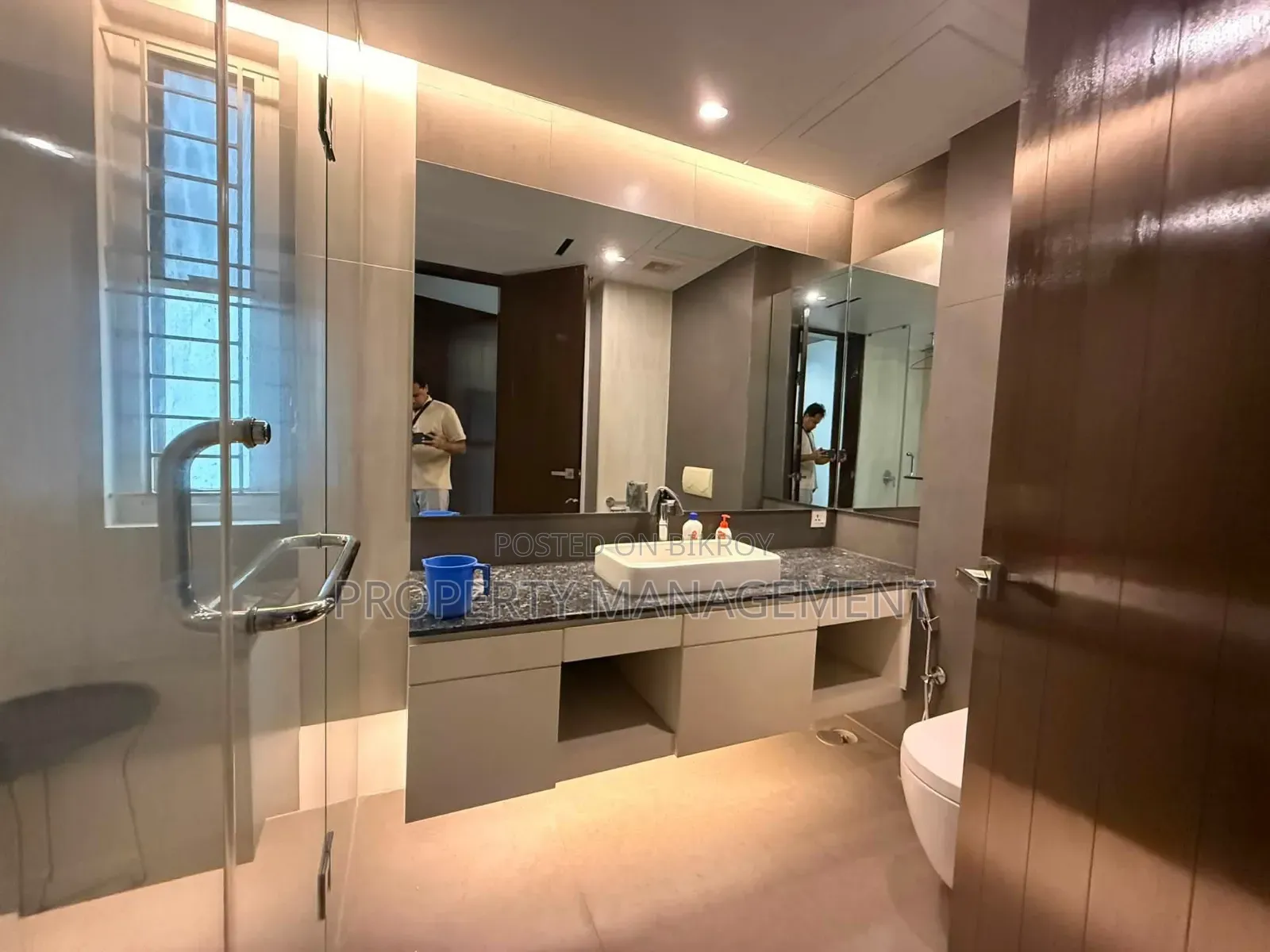 Furnished 3bdrm Apartment in Banani for rent