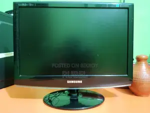 Samsung 17" Monitor