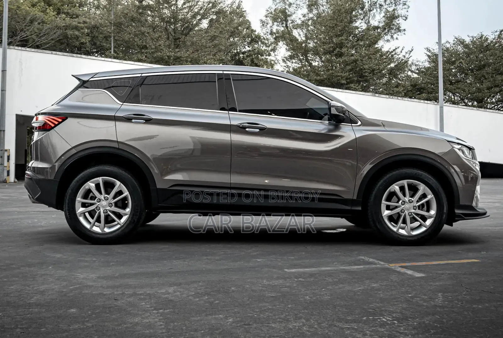 Proton X70 2022 Brown