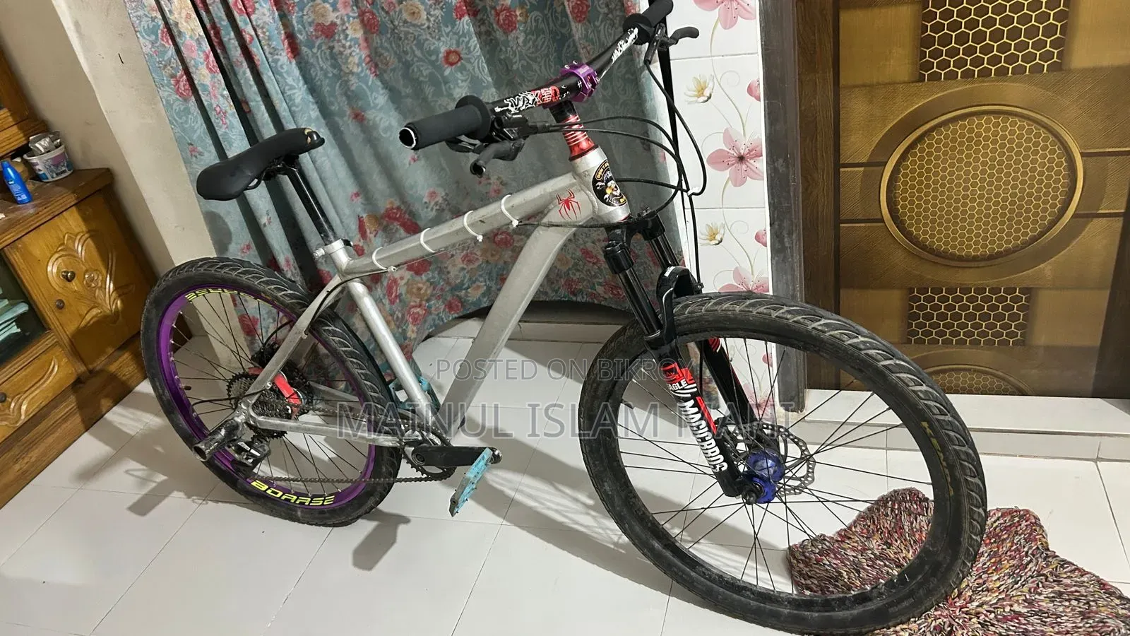 ব্র্যান্ড নিউ সাইকেল