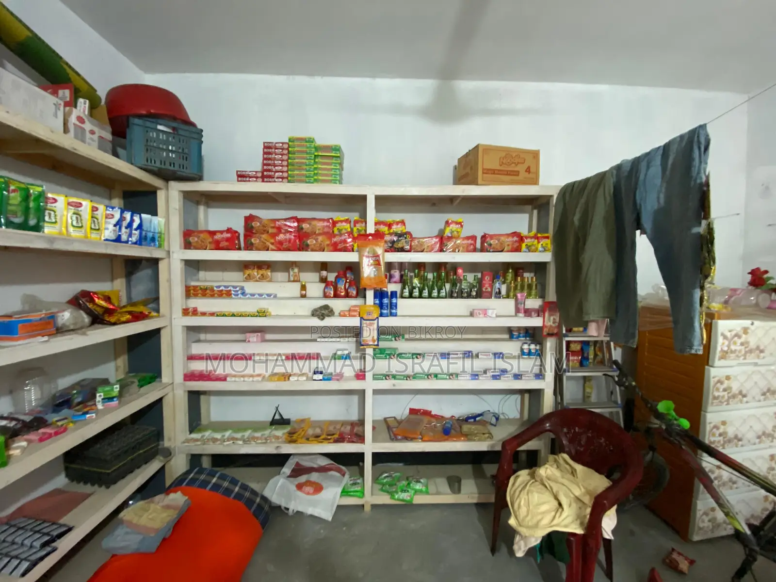 দোকান এর রেক বিক্রি হবে কেরাছিন কাঠ