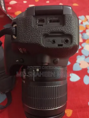 Canon 700D
