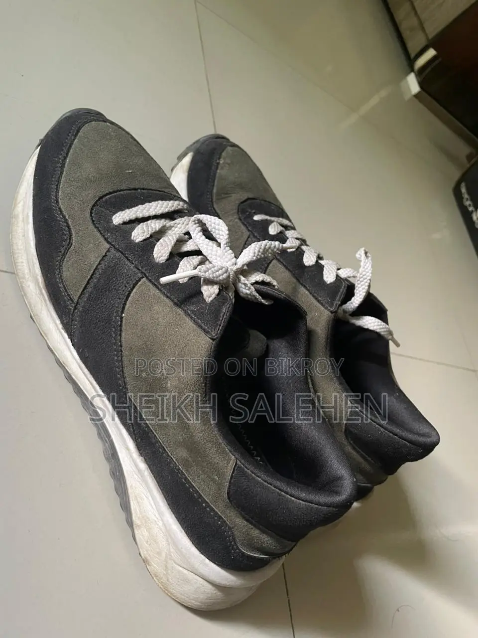 Zuqo Sneakers