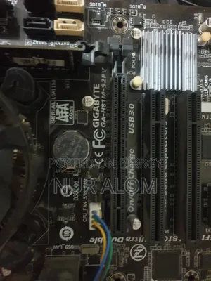 Desktop Computer Gigabyte 8GB SSD 256GB