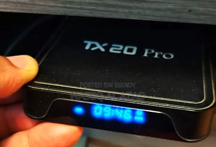 Samsung 40 Inch TV + TX20 Pro Android Box