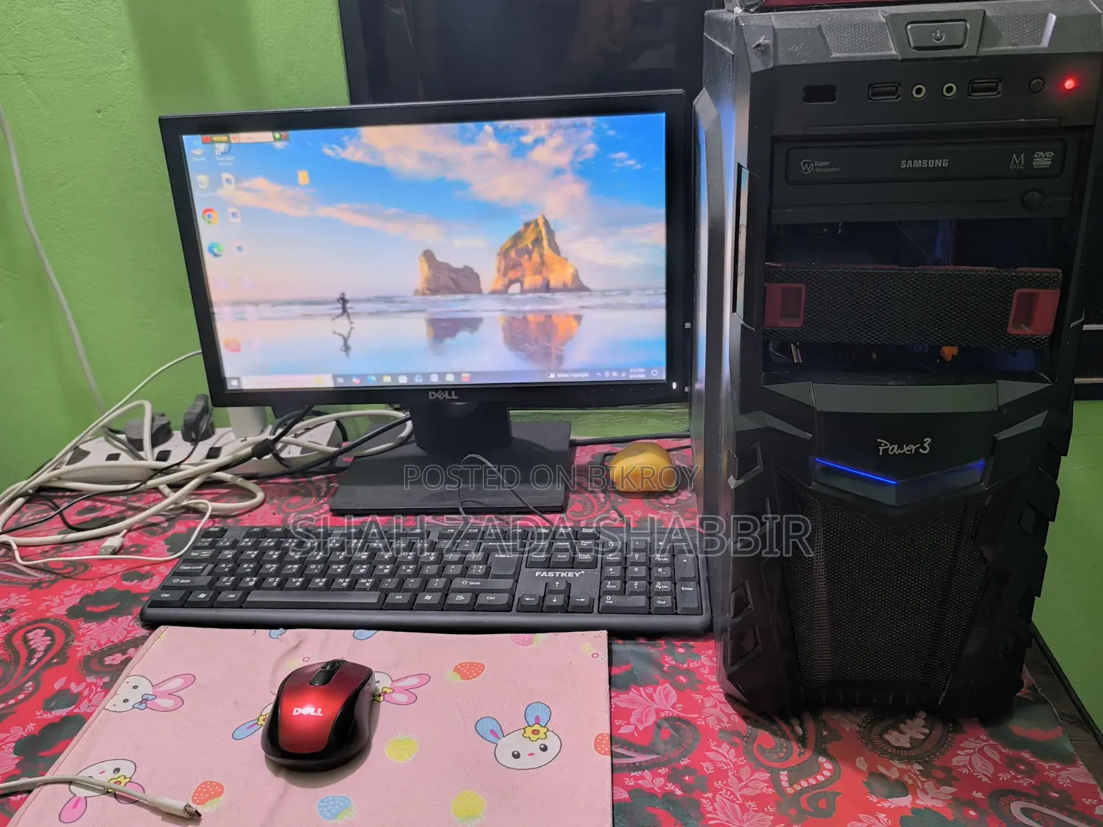 Desktop Computer Dell 4GB Intel Core i3 SSD 1T