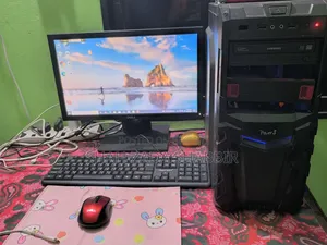 Desktop Computer Dell 4GB Intel Core i3 SSD 1T