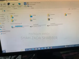 Desktop Computer Dell 4GB Intel Core i3 SSD 1T