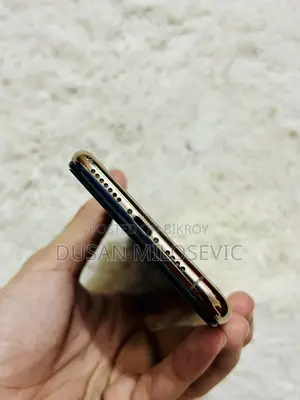 Apple iPhone XS Max 64 GB Gold