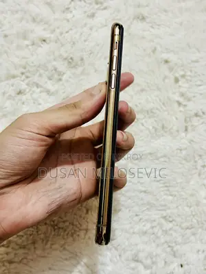 Apple iPhone XS Max 64 GB Gold