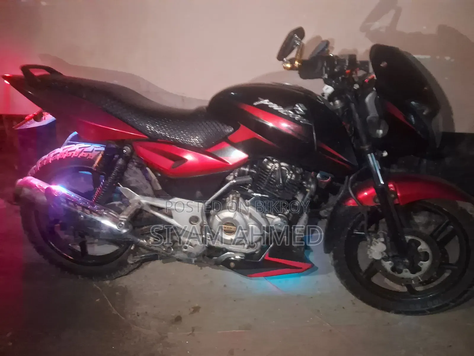Bajaj Pulsar 150 2026 Red