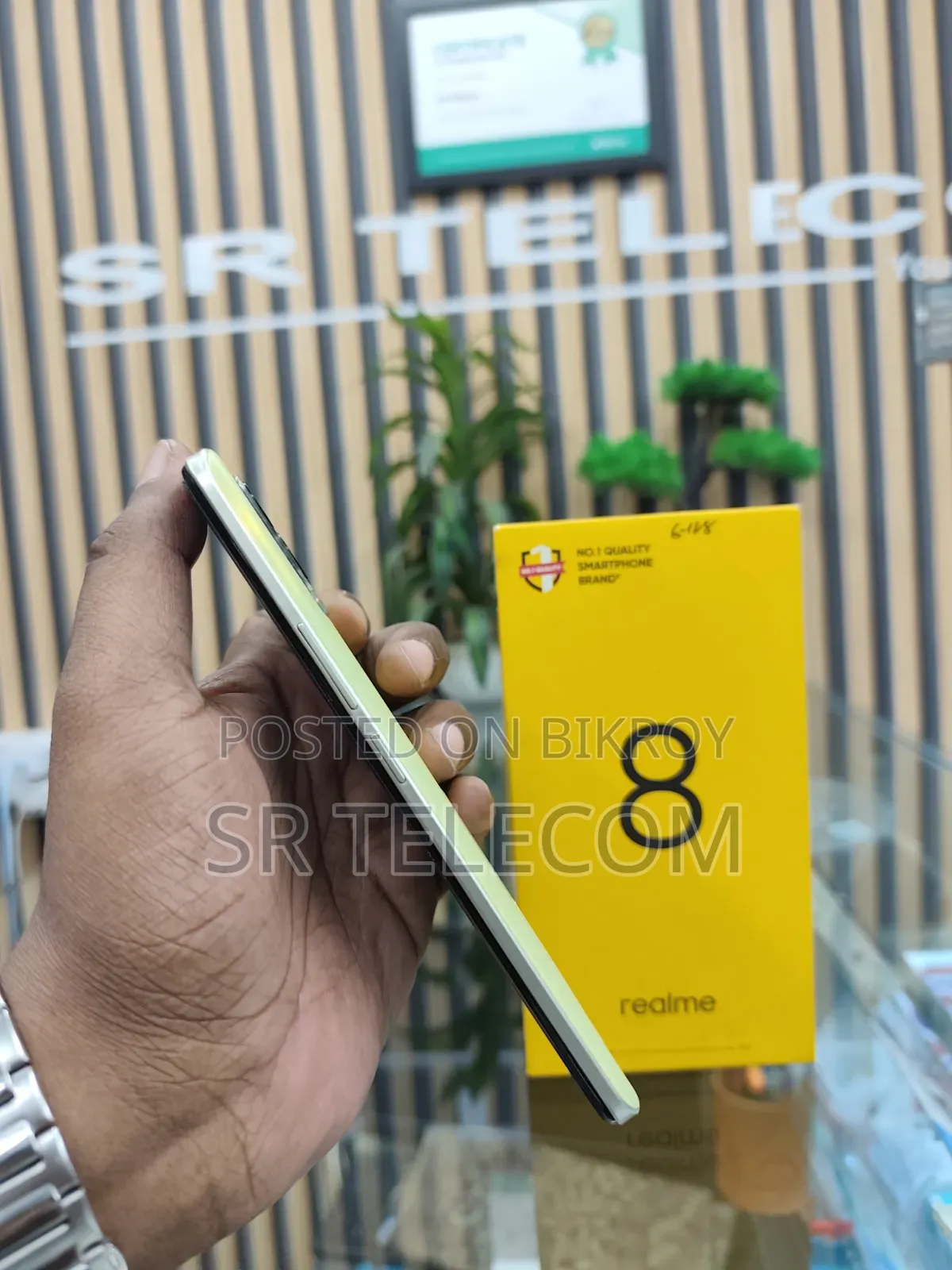 Realme 128 GB Yellow