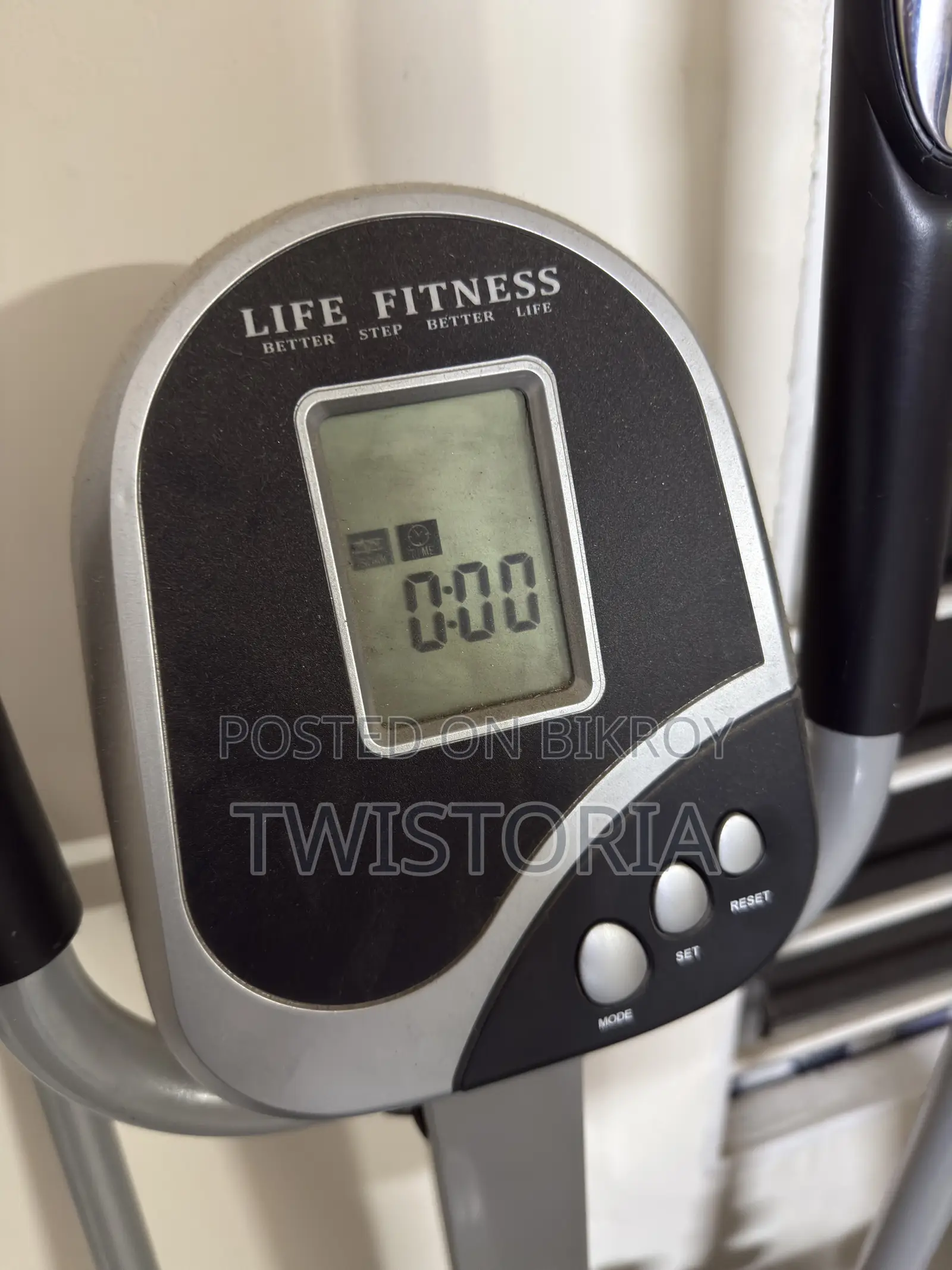 Cross Trainer